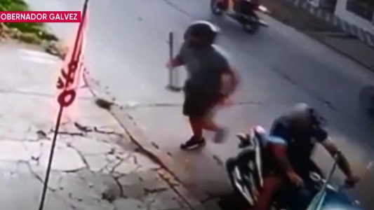 A mazazos asaltaron una agencia de lotería en Villa Gobernador Gálvez