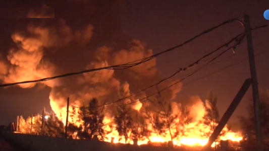 Importante incendio en un depósito de zona sudoeste