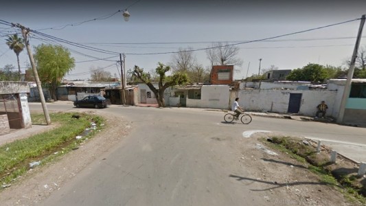 Un joven recibió un tiro en el abdomen en medio de un robo