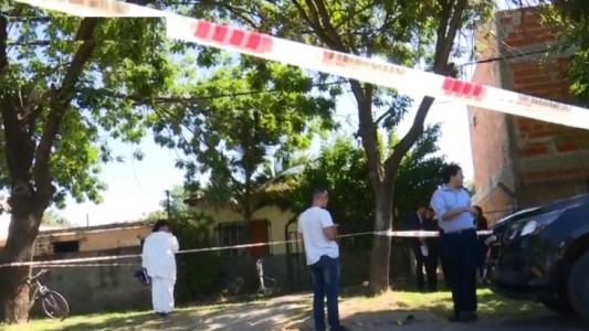 Asesinaron a un joven dentro de su casa en Granadero Baigorria