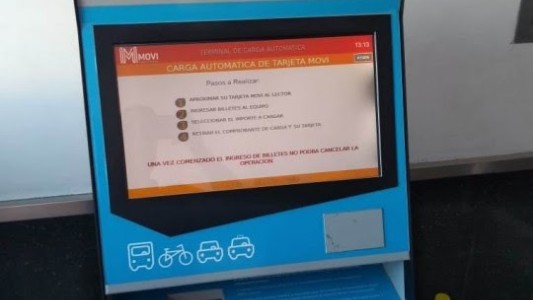 Se instalaron puntos de autocarga de la tarjeta Movi en hospitales de la ciudad