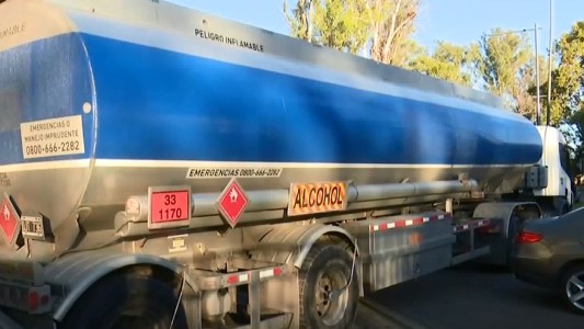 Un ingenio azucarero donó 10 mil litros de alcohol a la ciudad