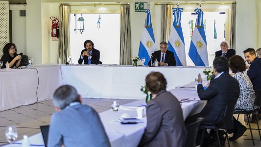 El Presidente se reunió con el comité de expertos médicos y científicos