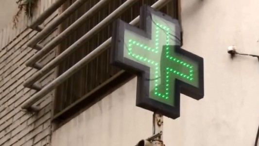 Violento asalto a mano armada en una farmacia