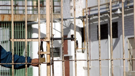 La ONU alerta por la rápida expansión del COVID-19 en las cárceles de América