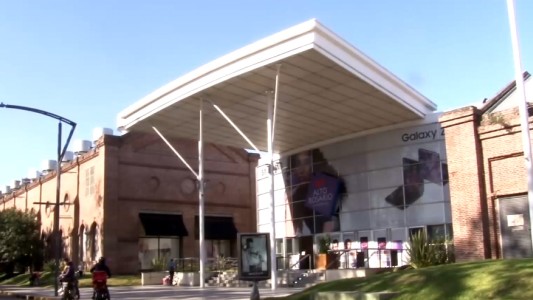 Los shoppings ultiman detalles para volver a abrir sus puertas