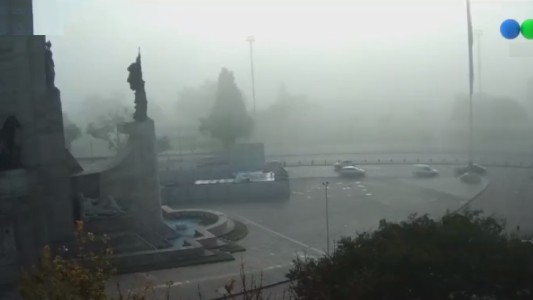 Javkin se comunicó con el fiscal federal de Victoria por la quema en las islas