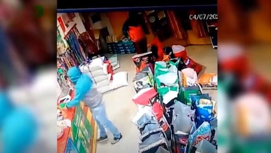 Violento robo a mano armada en una forrajería de la zona sudoeste