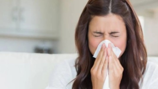 Gotículas, contactos y aire: qué se sabe hasta el momento de las vías de contagio de Covid-19