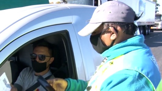 Controles en los accesos: más de 350 vehículos fueron rechazados durante el finde largo