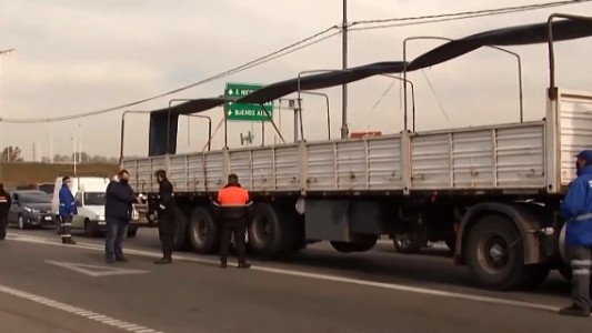 Cuáles son las restricciones a los rosarinos para circular por la Provincia