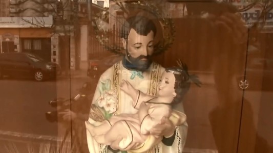 En un panorama atípico, los fieles celebraron al santo del pan y el trabajo