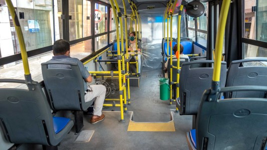 El paro de colectivos sigue al menos hasta el viernes