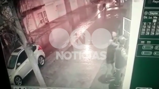 Así roban un auto en Vera Mujica al 3800