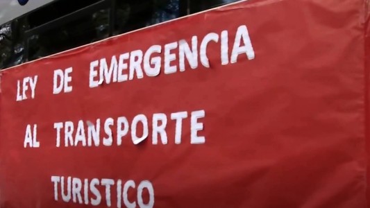 Caravana del sector turístico por la ley de emergencia