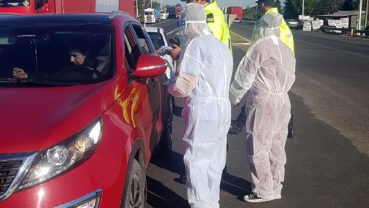 Final feliz para la mujer que viajó a dedo desde Salta a Santa Cruz: l aceptó su novio virtual