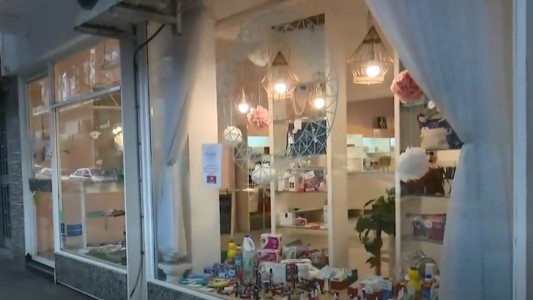 Comercios de hasta 100 metros cuadrados podrán abrir sus puertas para entregar mercadería