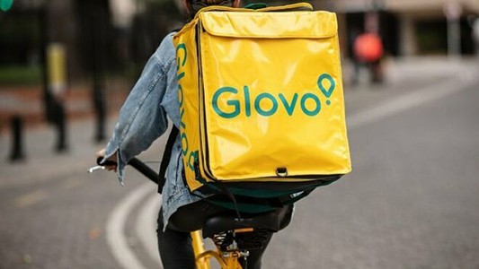 Glovo se va del país y los cadetes tienen un futuro incierto