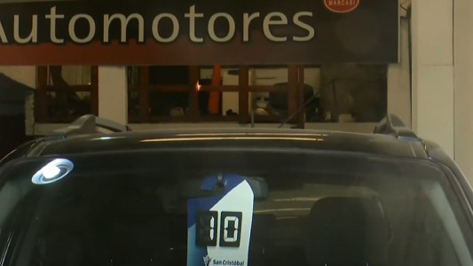 Delincuentes armados robaron una concesionaria en Oroño y Uriburu