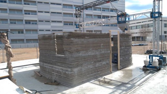 Avanza la mega impresora 3D para viviendas sociales en Argentina