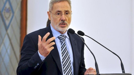 Sain criticó a la Policía por no "hacer su trabajo" y dispuso que la reemplace Gendarmería