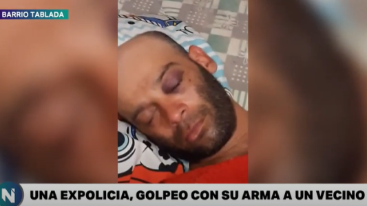 Una mujer se pasea armada por el barrio, hostigando y amenazando a los vecinos