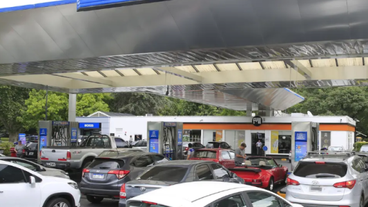 YPF aumenta un 2,5% promedio el precio de los combustibles