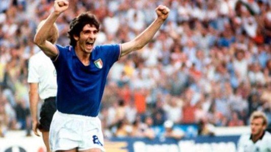 El Presidente italiano y los campeones del Mundial '82 despidieron a Paolo Rossi