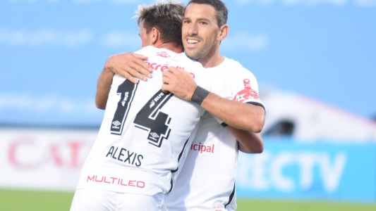 Newell's goleó 3-0 a Godoy Cruz en Mendoza y Maxi hizo su gol 90