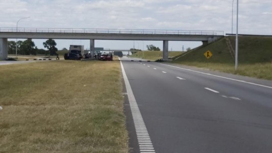 Continúan los cortes de tránsito por manifestación de pescadores por veda