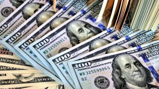 En la plaza rosarina el dólar informal superaba los $ 166