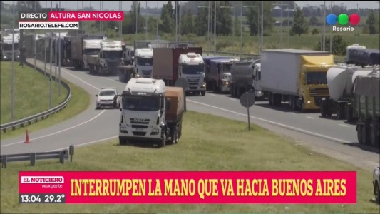 Transportistas continuan cortando la ruta 9 en medio del paro por tiempo indeterminado
