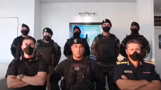 El descargo de los policías que saludaron a Bullrich: "Fuimos usados políticamente"