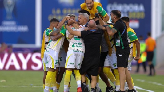 Histórico: Defensa campeón de la Sudamericana
