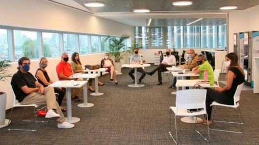 "Burbujas de hacinamiento con 30 alumnos": rechazo de gremio tras la reunión con gobierno porteño