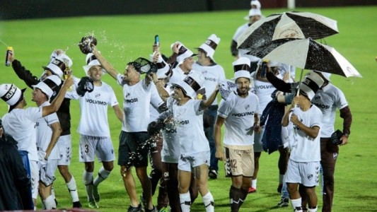 Platense vuelve a Primera, tras vencer a Estudiantes de Río Cuarto en penales