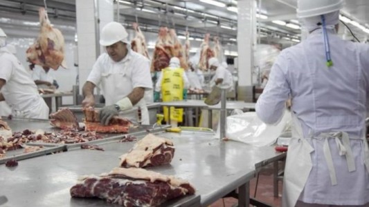 Paritarias: los trabajadores de la carne lograron un aumento anual del 38%