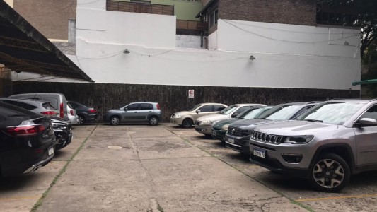 Crisis en las cocheras de Rosario: bajó el 50% la ocupación y aumentó el precio