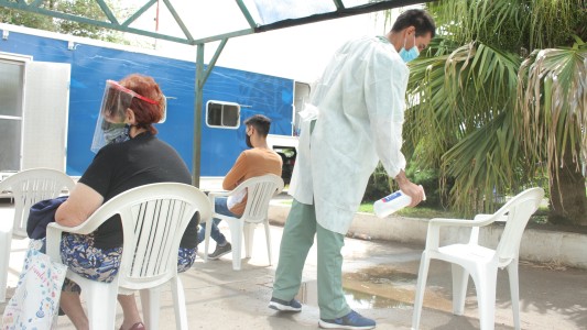 Rosario se mantiene en los 200 casos diarios de coronavirus