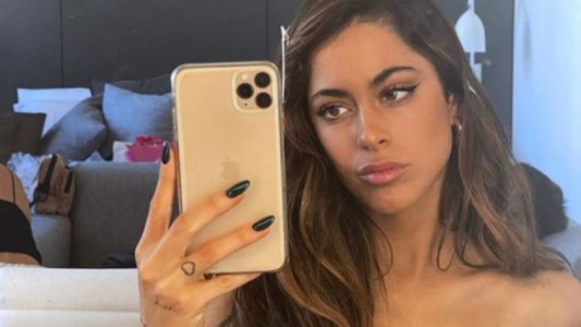 Tini Stoessel encendió Instagram al posar con una microbikini