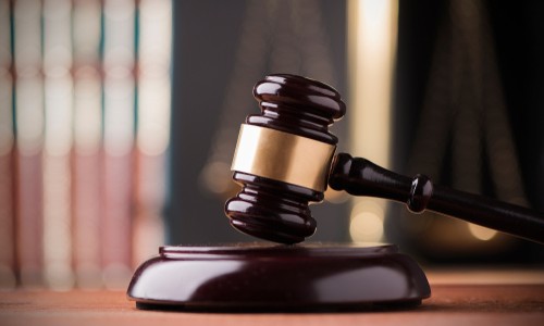 Cuando el derecho a la salud se cumple a base de ruegos y amparos