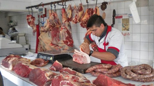Provincia firmó acuerdo con frigoríficos para incorporar la carne al programa "Billetera Santa Fe"