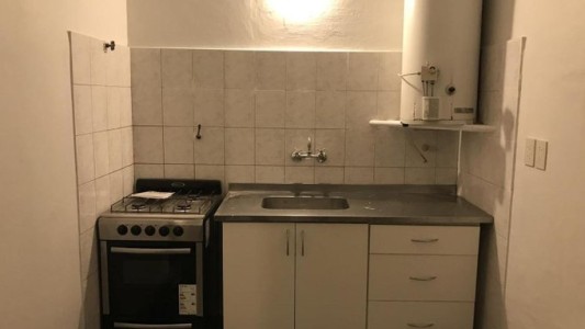 “¿Esta cocina y pedís 50 lucas de alquiler?”: la queja de un hombre que se volvió viral
