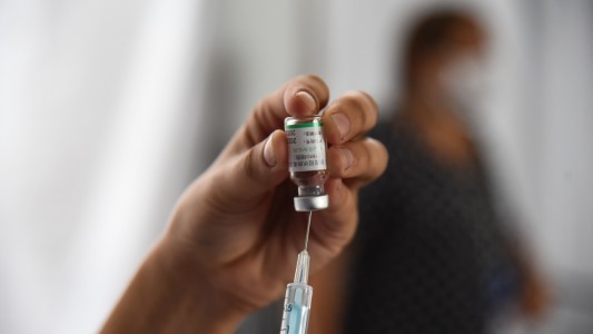 Llegaron a la provincia las primeras dosis de vacunas Sinopharm