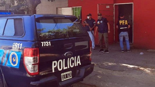 Barrio Triángulo: operativo antidrogas con dos mujeres detenidas