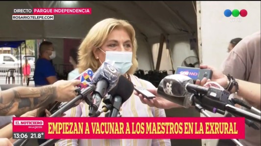 Martorano afirmó que se vacuna al mayor ritmo posible