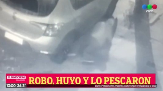 Robó, y se escondió debajo de un auto para que no lo agarre la policía