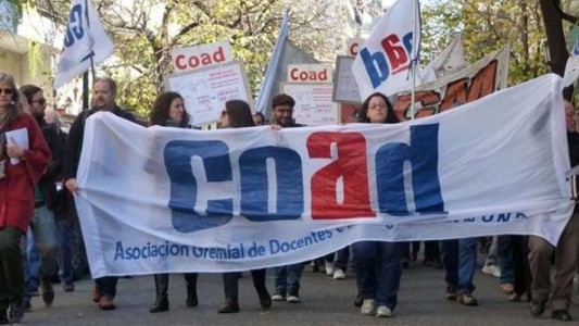Docentes universitarios decretaron paro por 48 horas