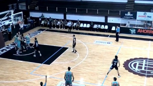 Villa Mitre dominó en la segunda mitad y derrotó a Rocamora