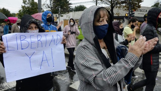 Fisherton marchó por la libertad del joven que atropelló y mató a dos delincuentes